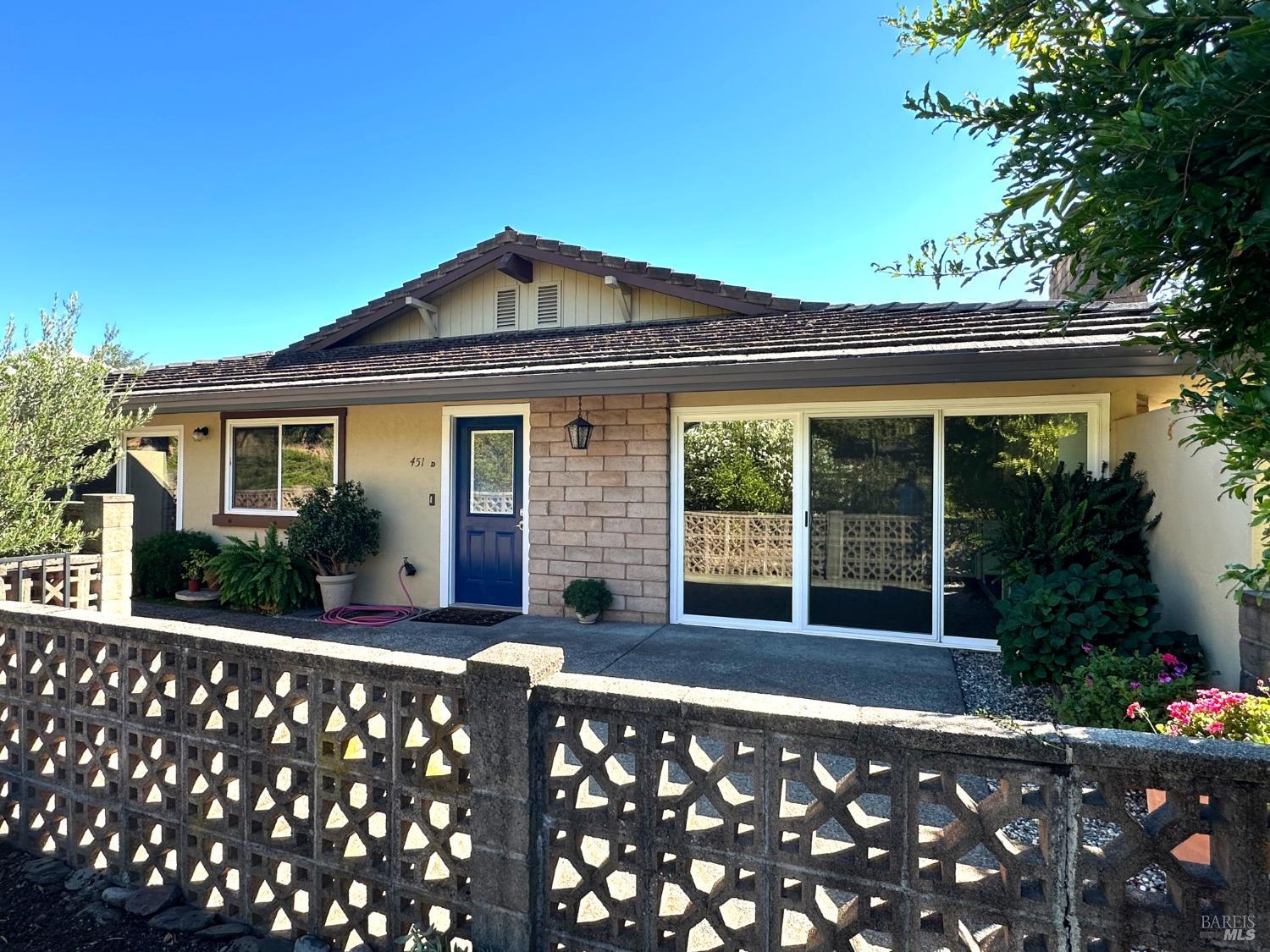 Detail Gallery Image 1 of 1 For 451 Las Casitas Unkn #D,  Santa Rosa,  CA 95403 - 2 Beds | 2 Baths