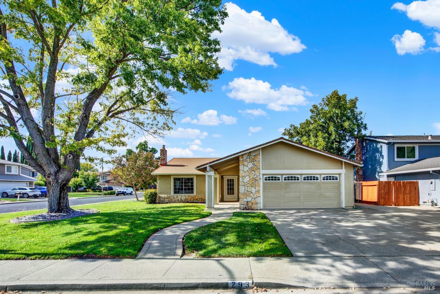 Detail Gallery Image 1 of 1 For 293 Woodhaven Dr, Vacaville,  CA 95687 - 4 Beds | 2 Baths