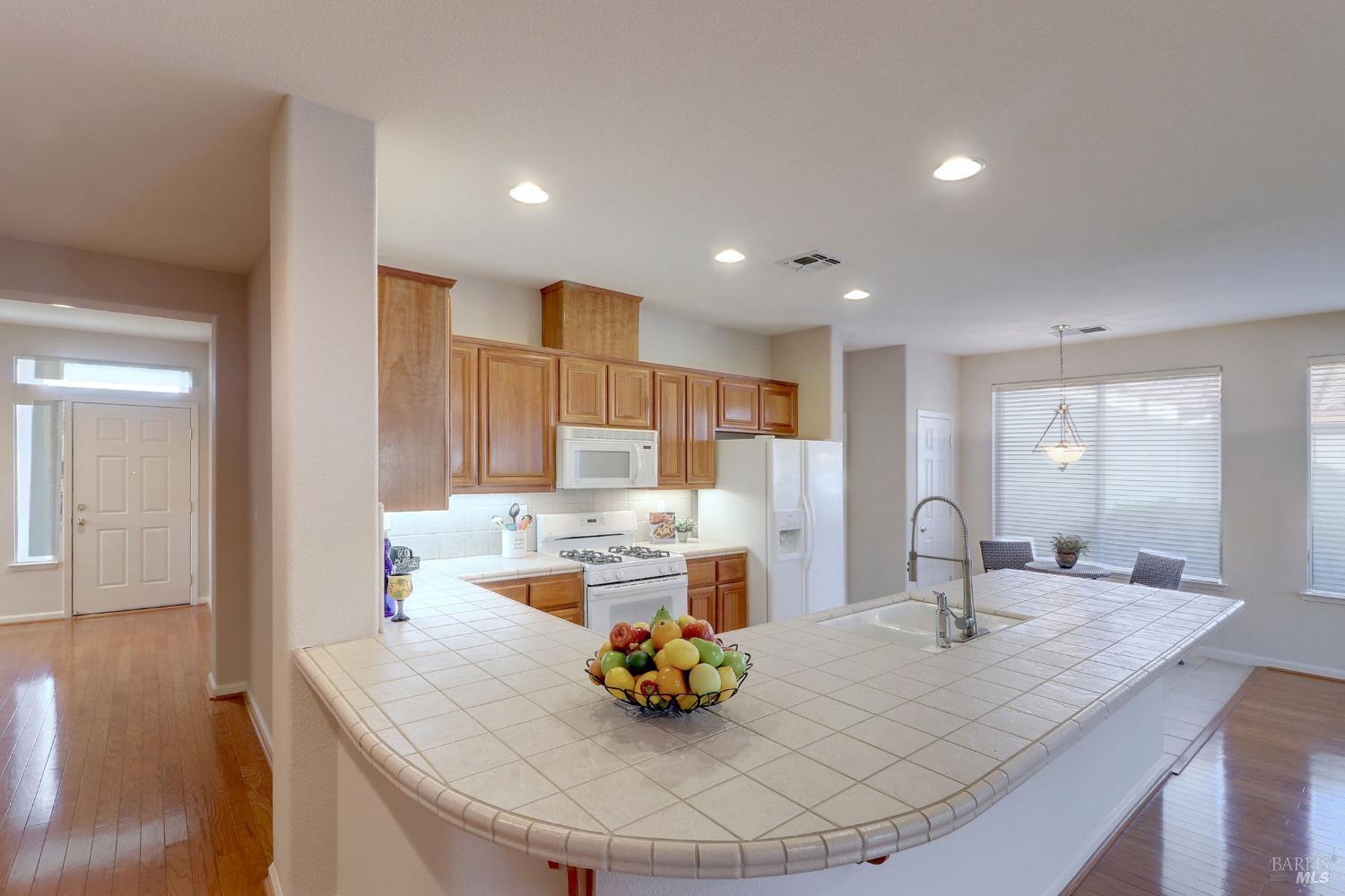 Detail Gallery Image 16 of 80 For 331 Canyon Springs Dr, Rio Vista,  CA 94571 - 2 Beds | 2 Baths