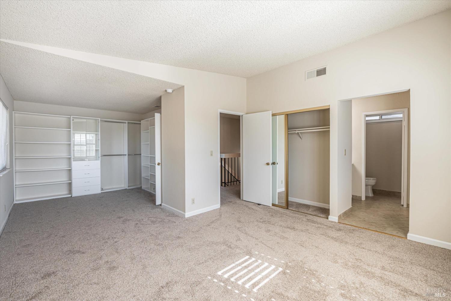 Detail Gallery Image 15 of 26 For 118 Evergreen Way, Vallejo,  CA 94591 - 3 Beds | 2/1 Baths