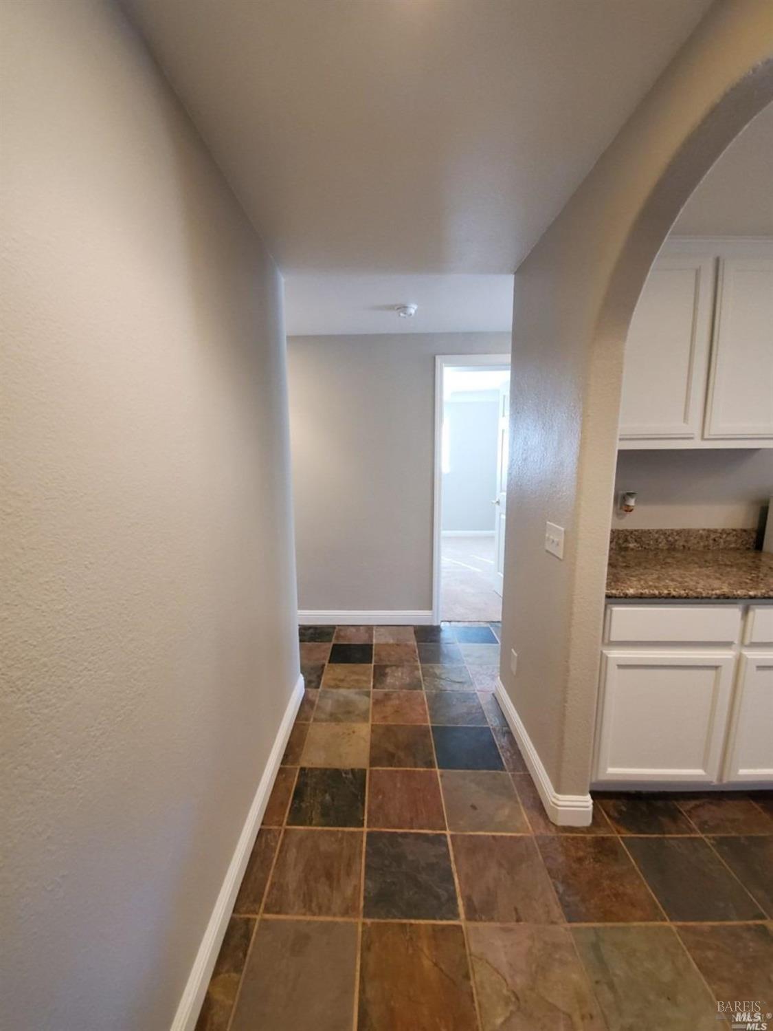 Detail Gallery Image 8 of 21 For 1007 4th St, Fairfield,  CA 94533 - 3 Beds | 1 Baths