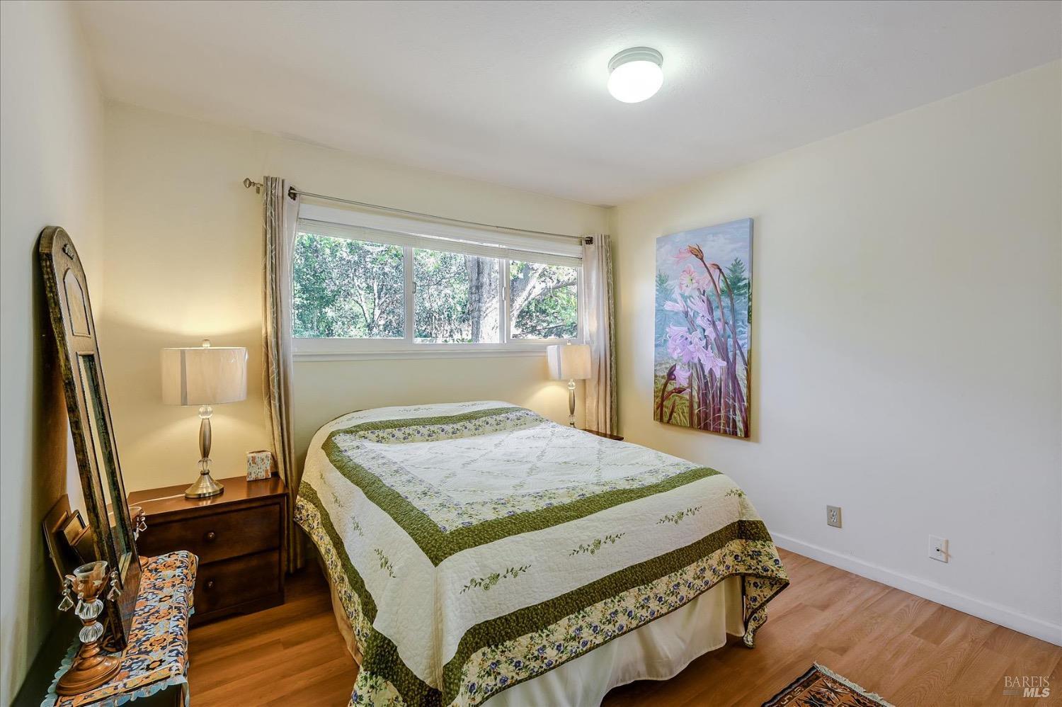 Detail Gallery Image 9 of 16 For 36 Plumas Cir, Novato,  CA 94947 - 2 Beds | 1 Baths