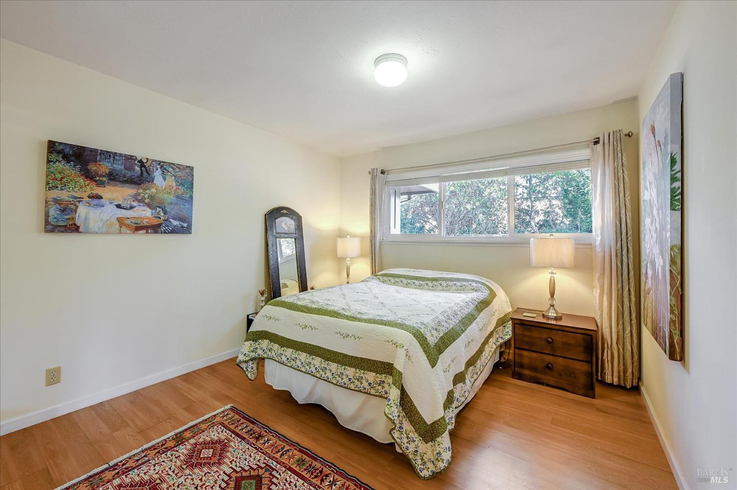 Detail Gallery Image 8 of 16 For 36 Plumas Cir, Novato,  CA 94947 - 2 Beds | 1 Baths