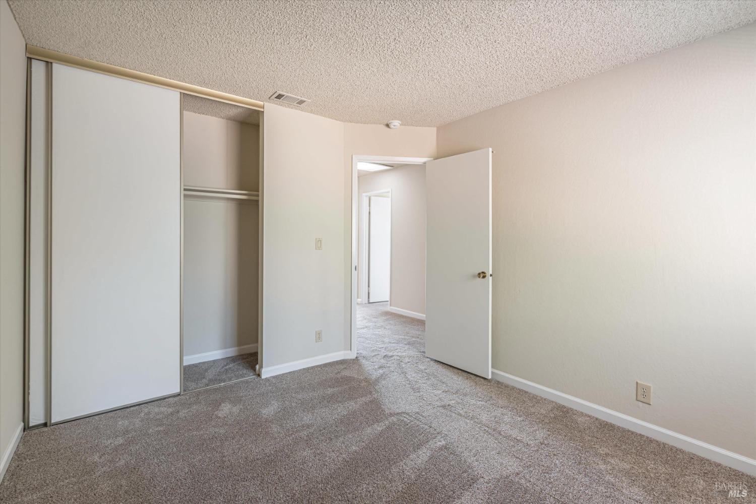 Detail Gallery Image 21 of 26 For 118 Evergreen Way, Vallejo,  CA 94591 - 3 Beds | 2/1 Baths