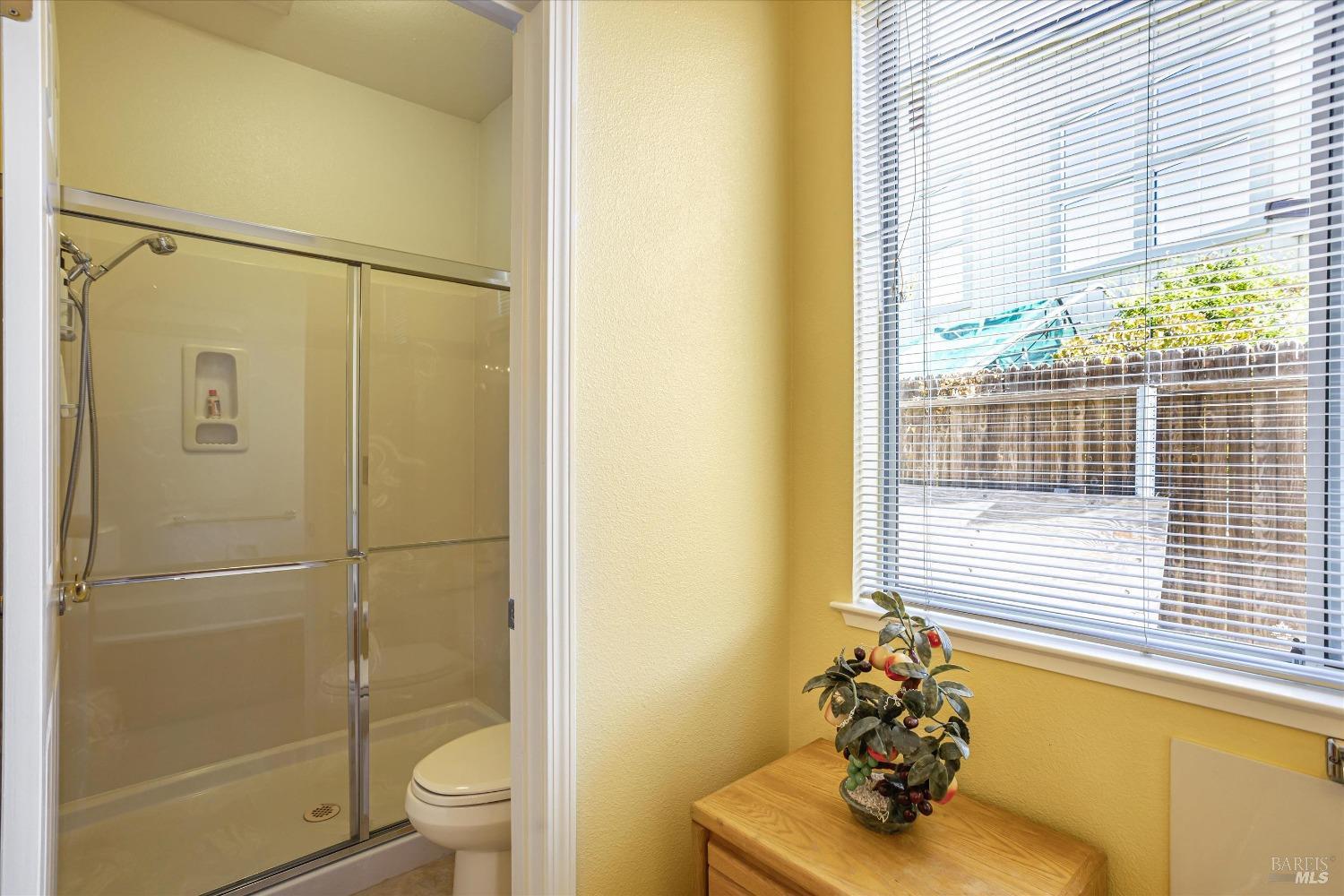 Detail Gallery Image 30 of 48 For 156 Hawkesbury Way, Vallejo,  CA 94591 - 5 Beds | 3/1 Baths