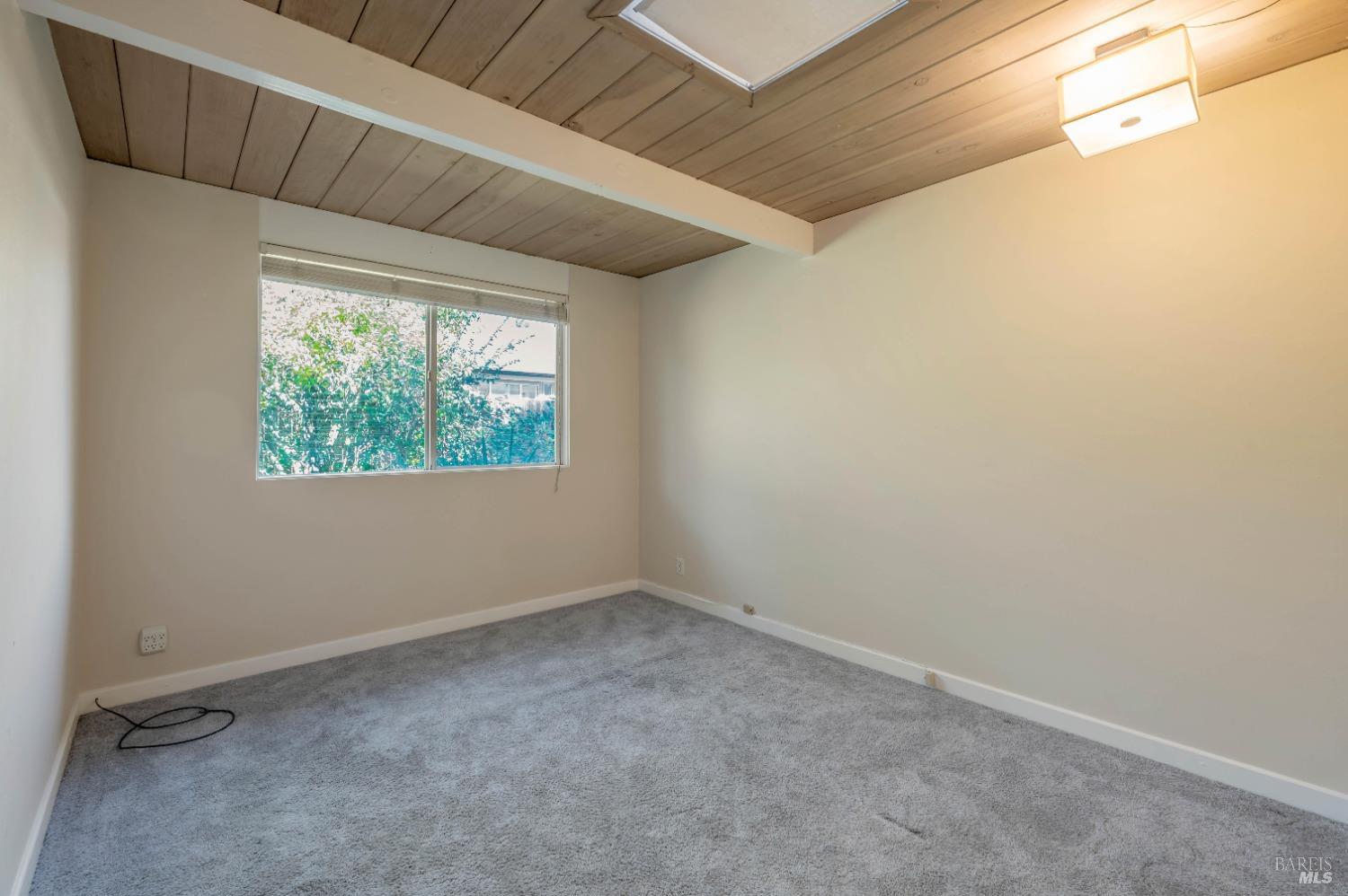 Detail Gallery Image 26 of 43 For 22 Catskill Ct, San Anselmo,  CA 94960 - 3 Beds | 2/1 Baths