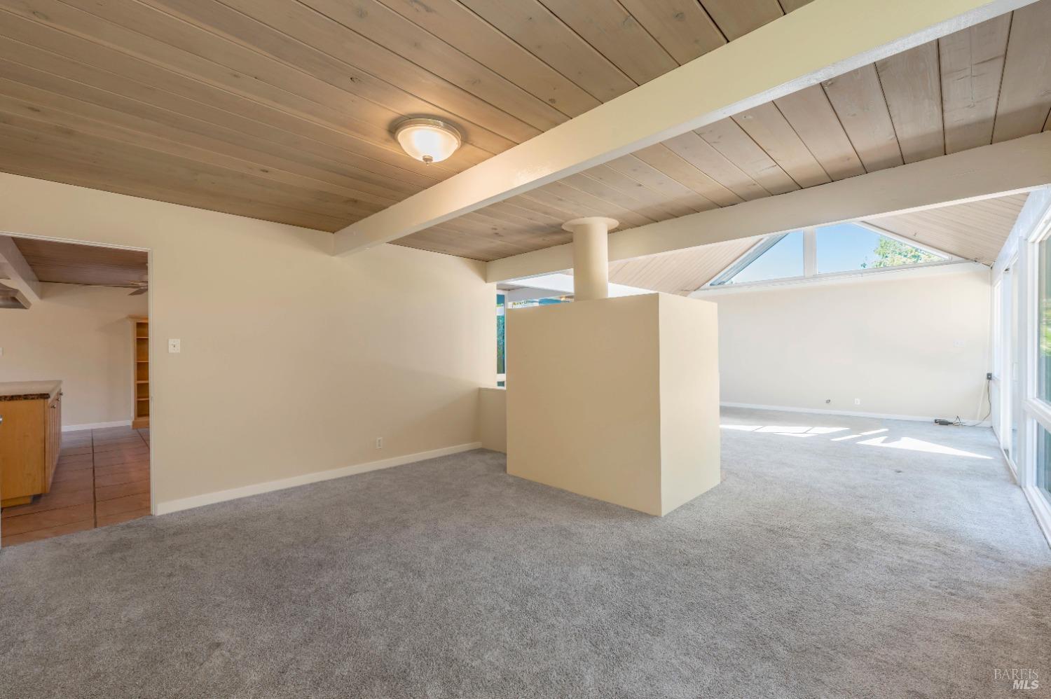 Detail Gallery Image 18 of 43 For 22 Catskill Ct, San Anselmo,  CA 94960 - 3 Beds | 2/1 Baths