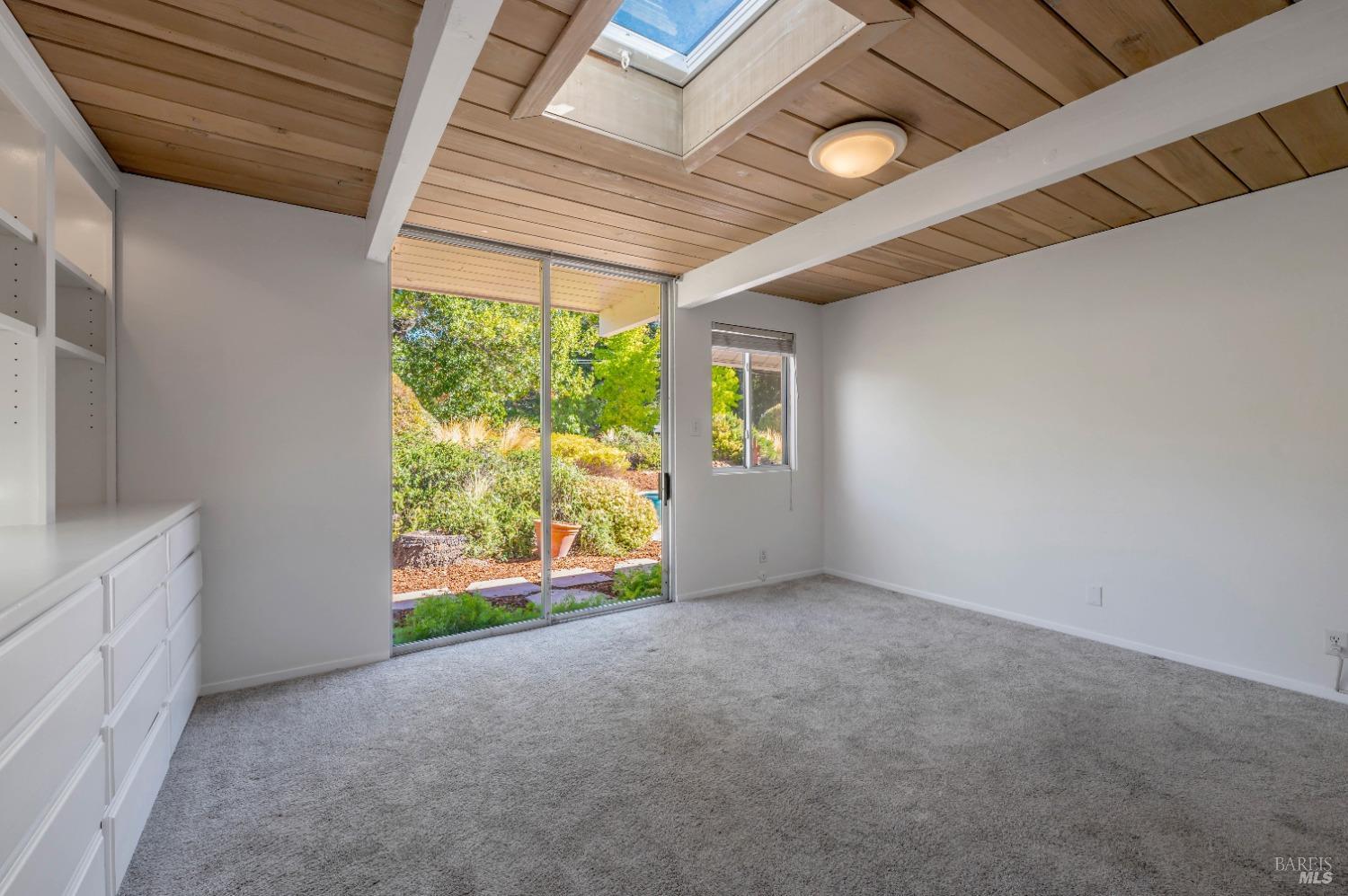 Detail Gallery Image 24 of 43 For 22 Catskill Ct, San Anselmo,  CA 94960 - 3 Beds | 2/1 Baths