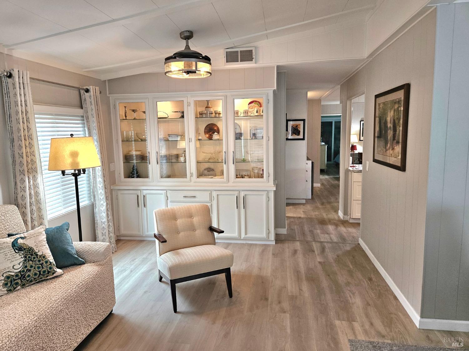 Detail Gallery Image 11 of 29 For 6 San Lucas Ct, Saint Helena,  CA 94574 - 2 Beds | 2 Baths