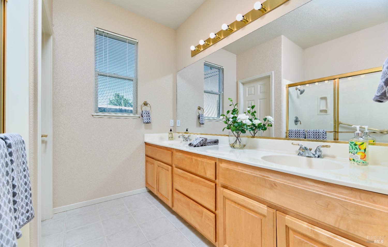 Detail Gallery Image 16 of 24 For 724 Cherry Hills Ln, Rio Vista,  CA 94571 - 2 Beds | 2 Baths