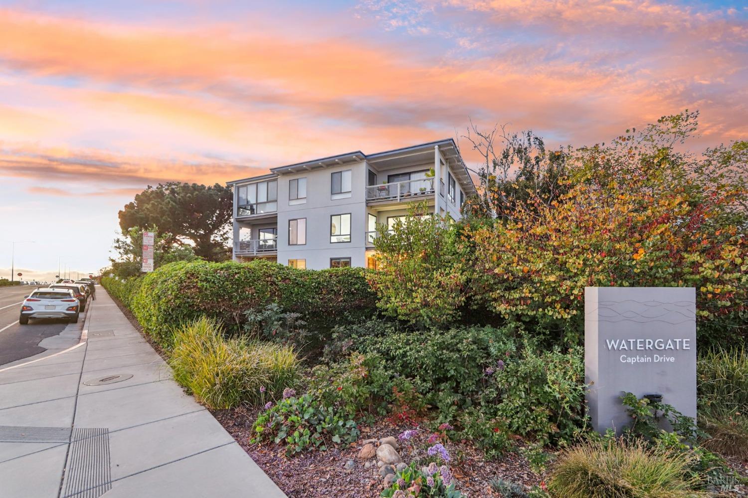 Detail Gallery Image 22 of 49 For 1 Captain Dr #D255,  Emeryville,  CA 94608 - 1 Beds | 1 Baths