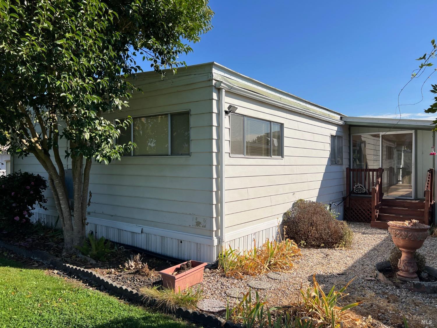 Detail Gallery Image 13 of 17 For 157 Shoreham Way, Santa Rosa,  CA 95401 - 2 Beds | 2 Baths