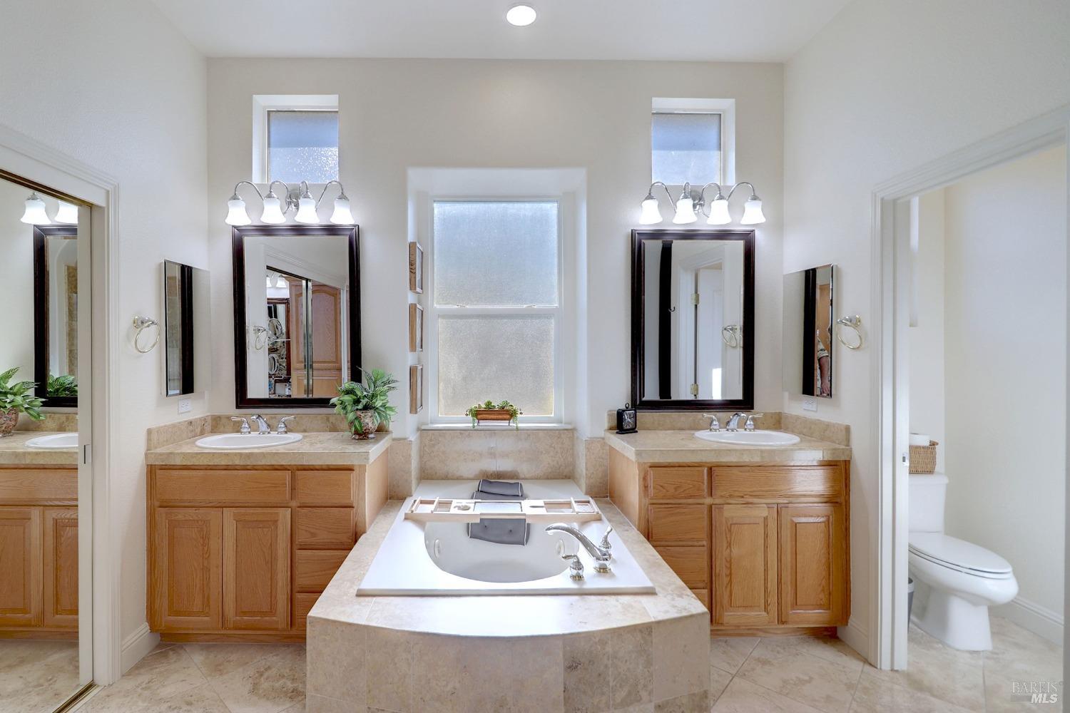 Detail Gallery Image 42 of 98 For 201 Riviera Dr, Rio Vista,  CA 94571 - 3 Beds | 2/1 Baths