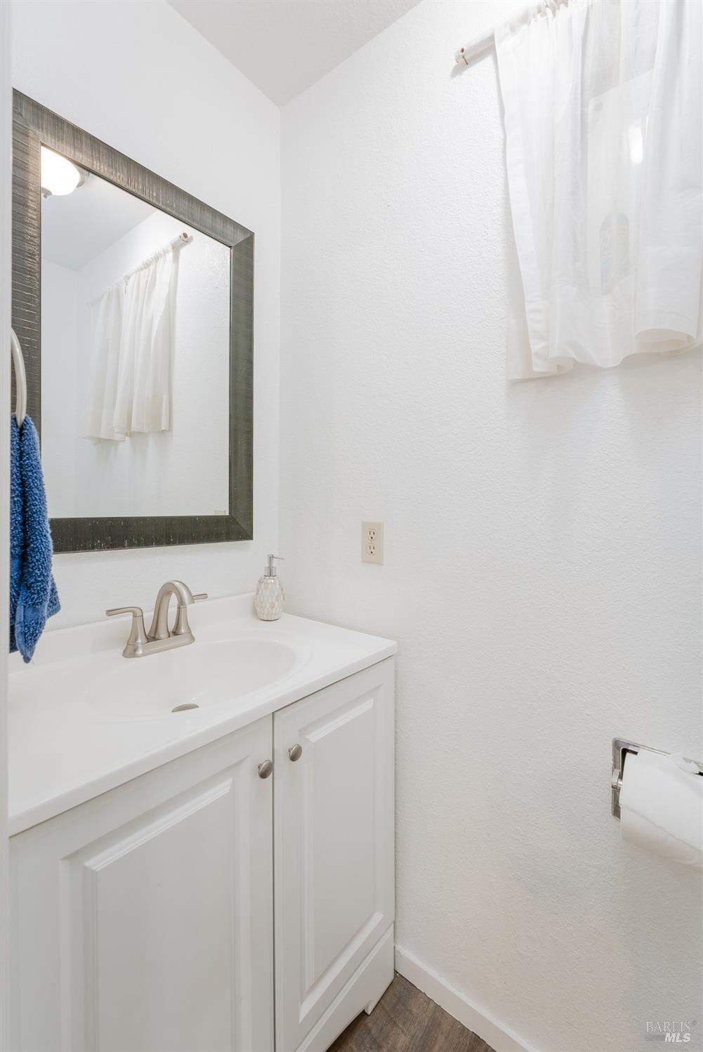 Detail Gallery Image 6 of 23 For 24436 Birch St, Willits,  CA 95490 - 2 Beds | 1/1 Baths