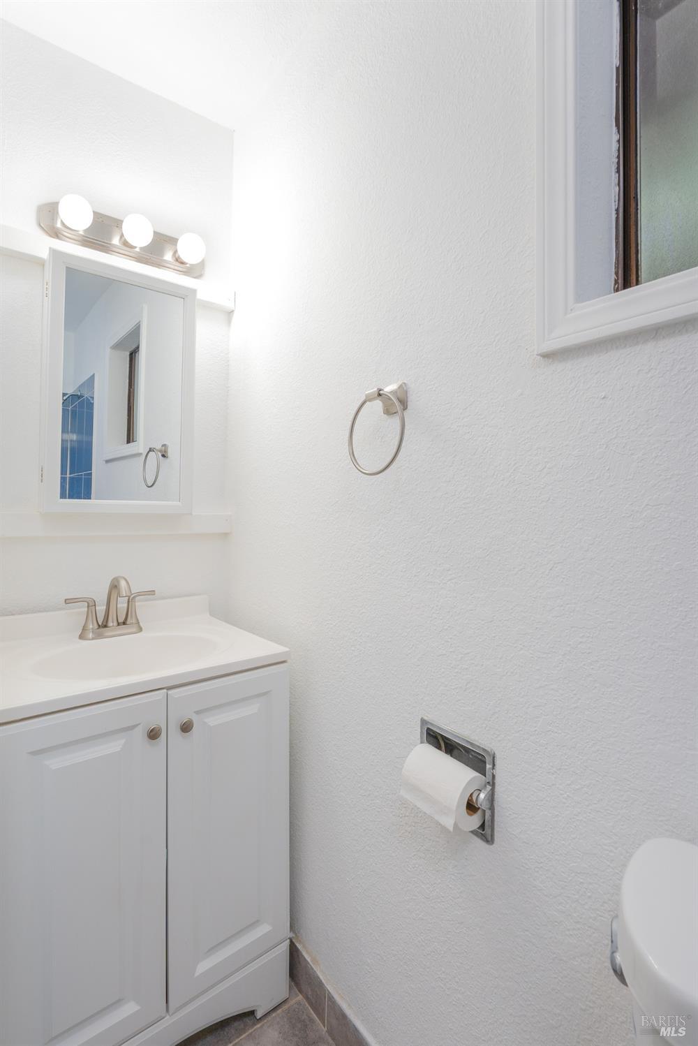 Detail Gallery Image 12 of 23 For 24436 Birch St, Willits,  CA 95490 - 2 Beds | 1/1 Baths