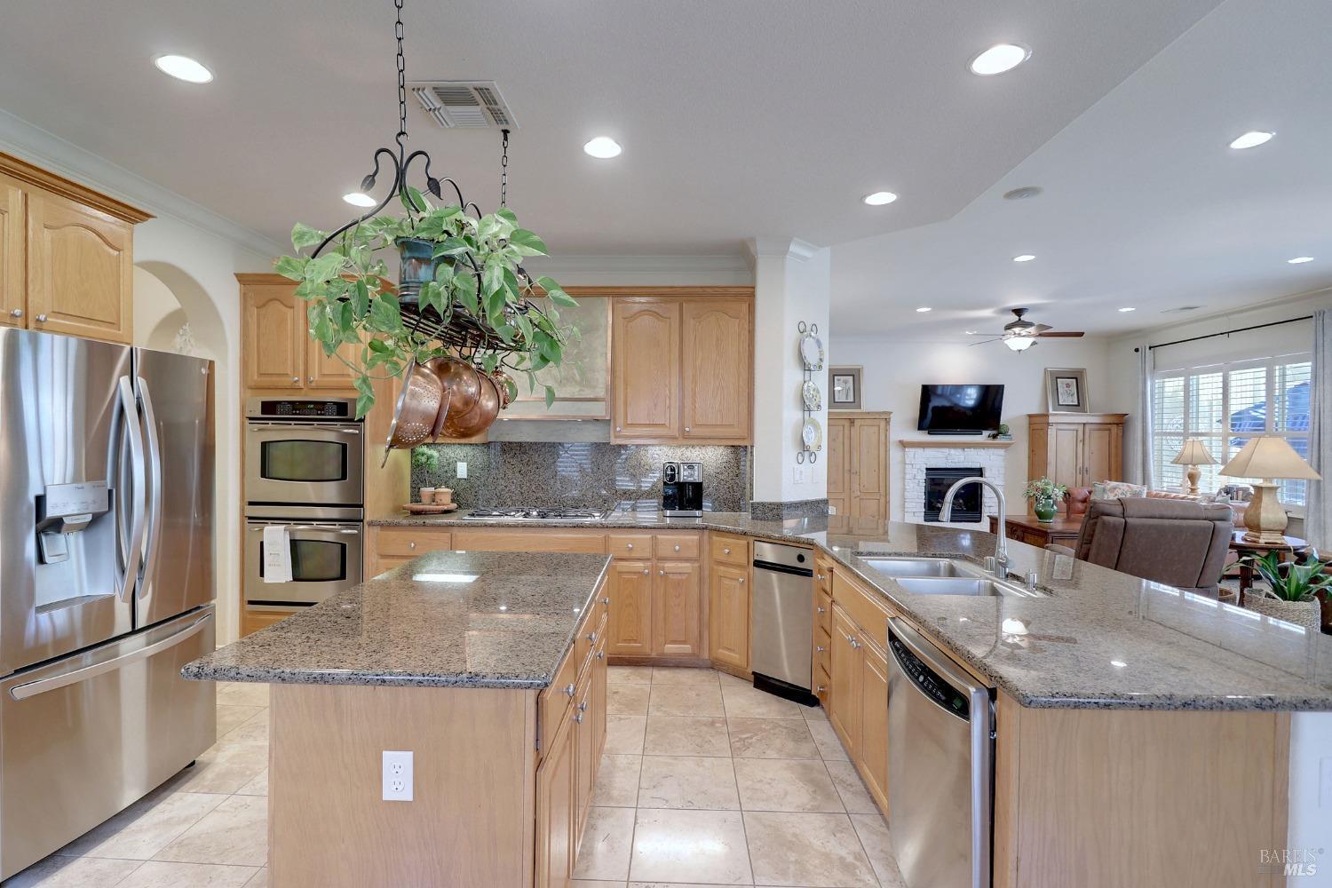 Detail Gallery Image 24 of 98 For 201 Riviera Dr, Rio Vista,  CA 94571 - 3 Beds | 2/1 Baths