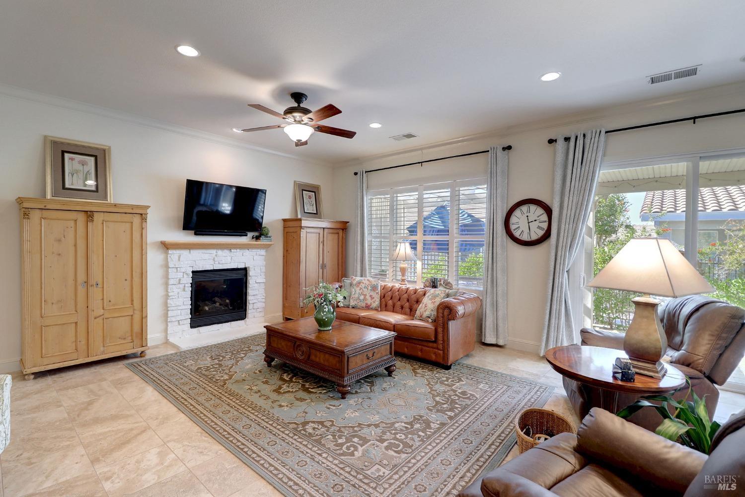 Detail Gallery Image 15 of 98 For 201 Riviera Dr, Rio Vista,  CA 94571 - 3 Beds | 2/1 Baths