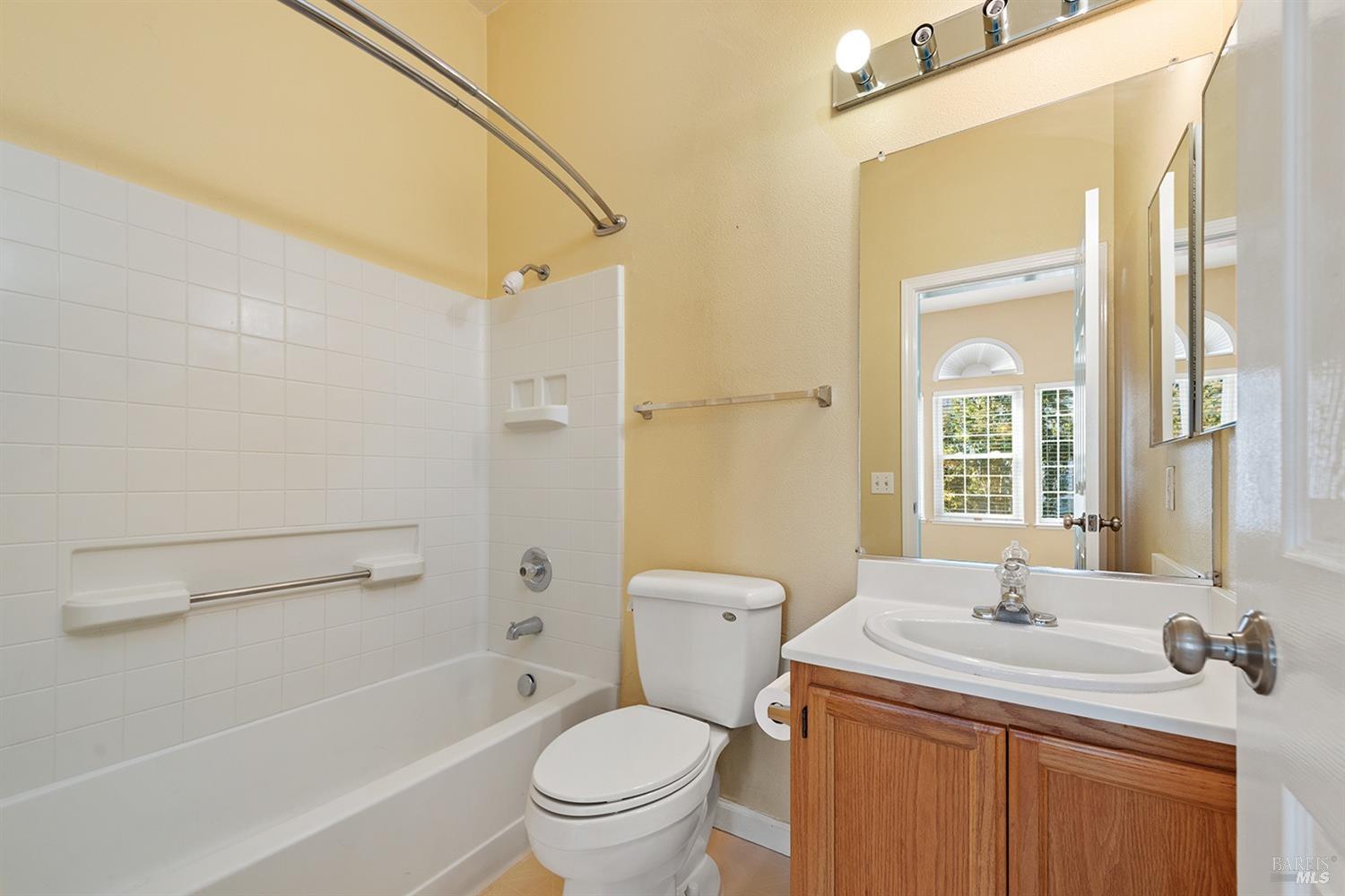 Detail Gallery Image 31 of 38 For 607 Spruce St, Santa Rosa,  CA 95407 - 2 Beds | 2/1 Baths