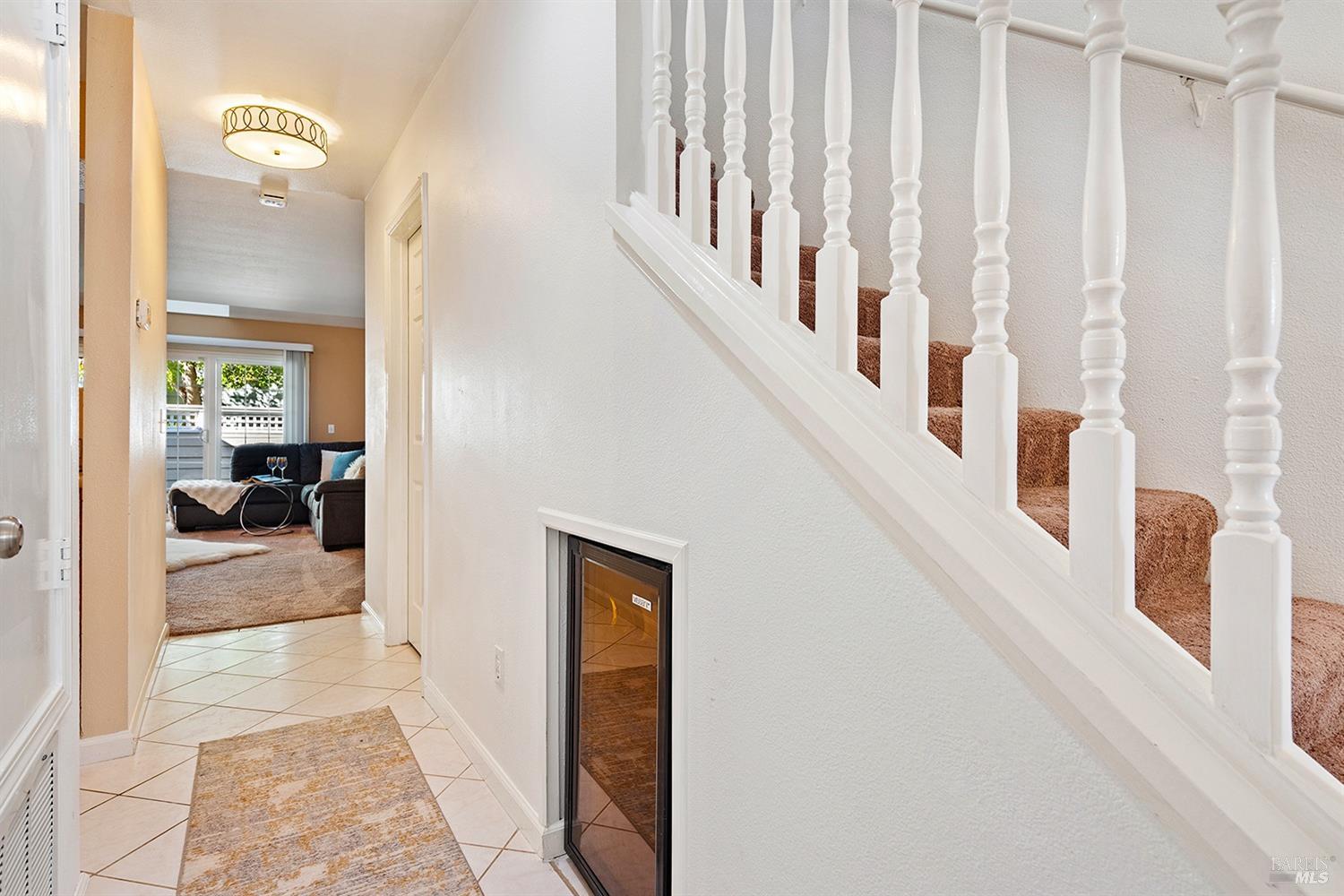 Detail Gallery Image 6 of 38 For 607 Spruce St, Santa Rosa,  CA 95407 - 2 Beds | 2/1 Baths