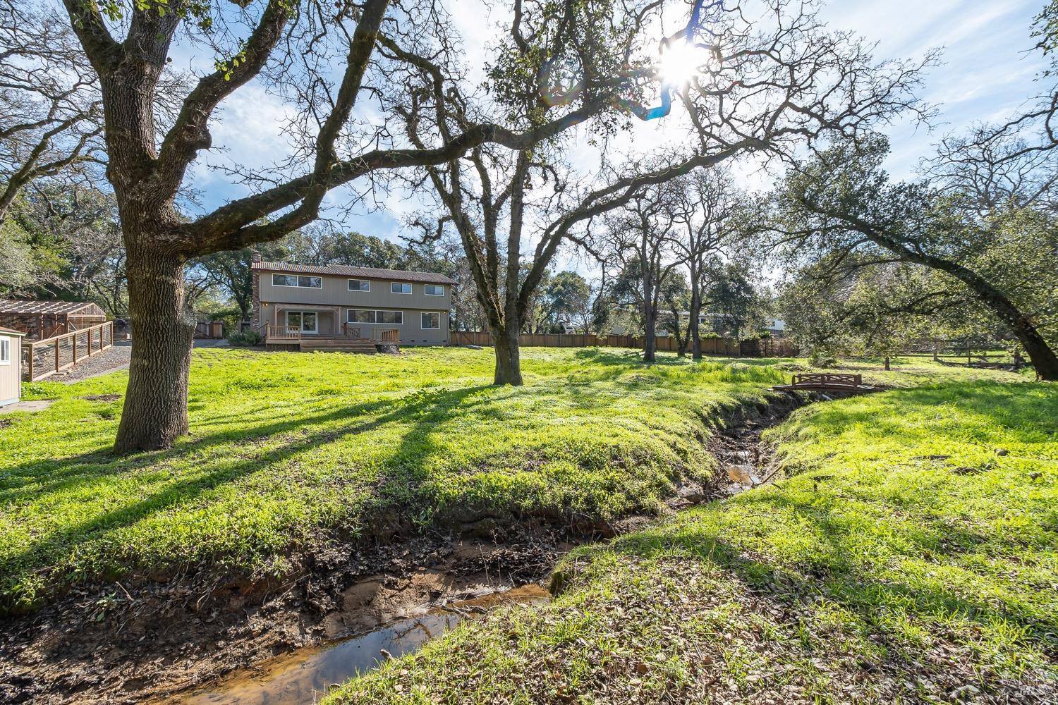 Detail Gallery Image 24 of 25 For 565 Wilson Ave, Novato,  CA 94947 - 5 Beds | 2/1 Baths