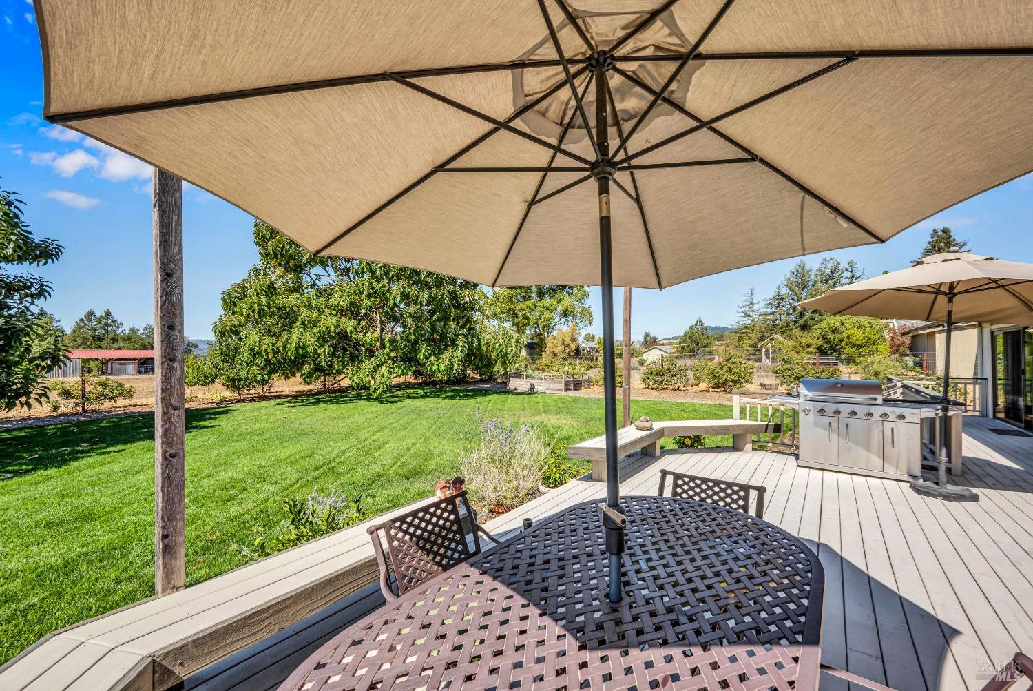 Detail Gallery Image 25 of 37 For 1096 Red Tail Rd, Healdsburg,  CA 95448 - 3 Beds | 2 Baths