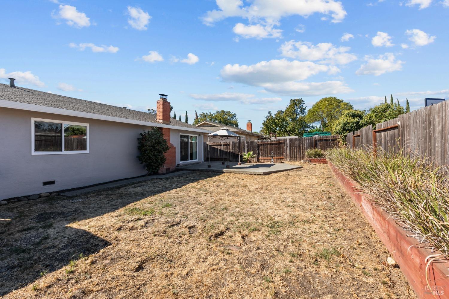 Detail Gallery Image 35 of 36 For 410 Begonia Blvd, Fairfield,  CA 94533 - 3 Beds | 2 Baths