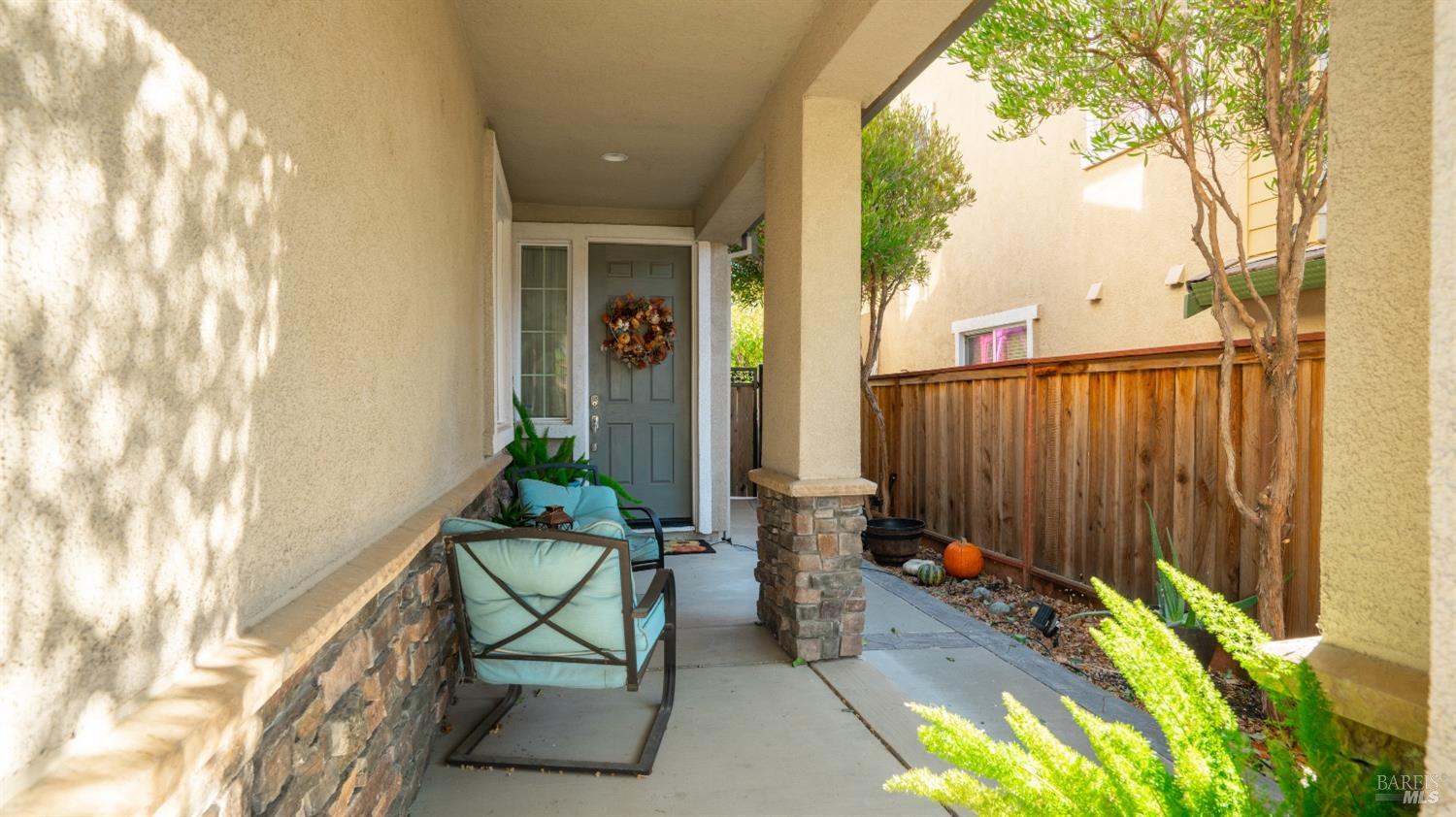 Detail Gallery Image 5 of 37 For 5168 Duren Cir, Fairfield,  CA 94533 - 4 Beds | 2/1 Baths