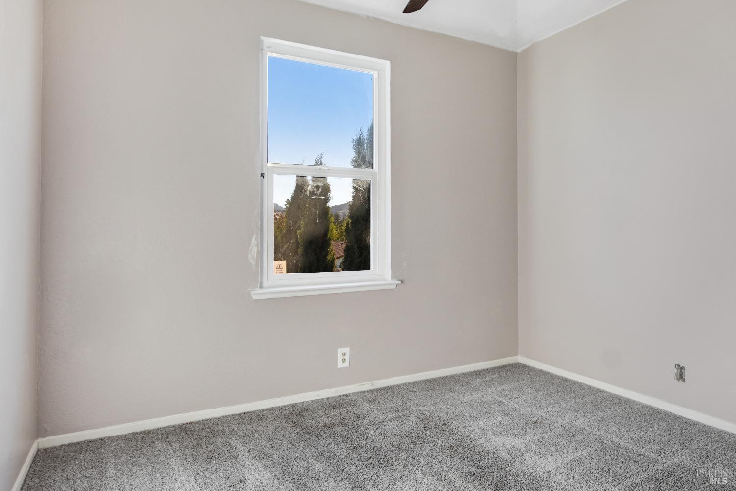 Detail Gallery Image 8 of 14 For 46 Peach Ct, Santa Rosa,  CA 95407 - 3 Beds | 2/1 Baths