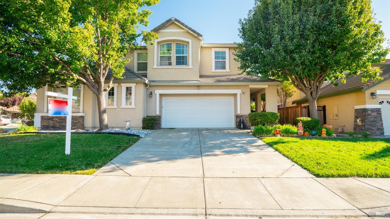 Detail Gallery Image 2 of 37 For 5168 Duren Cir, Fairfield,  CA 94533 - 4 Beds | 2/1 Baths