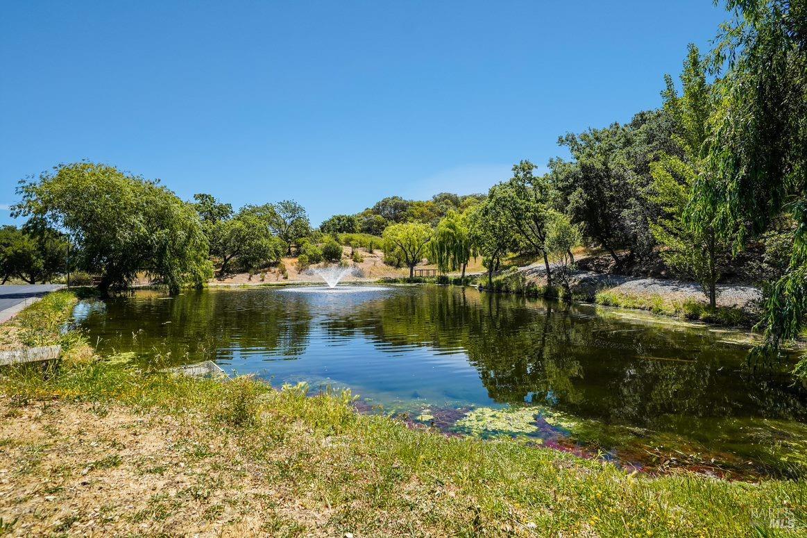 Detail Gallery Image 40 of 40 For 600 Deer Valley Rd 2b,  San Rafael,  CA 94903 - 1 Beds | 2 Baths