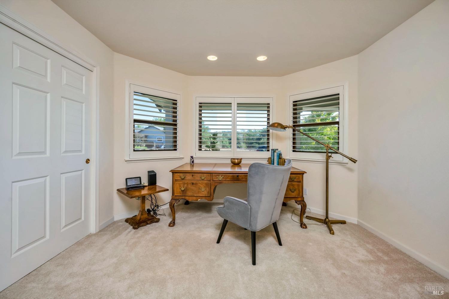 Detail Gallery Image 18 of 37 For 1096 Red Tail Rd, Healdsburg,  CA 95448 - 3 Beds | 2 Baths