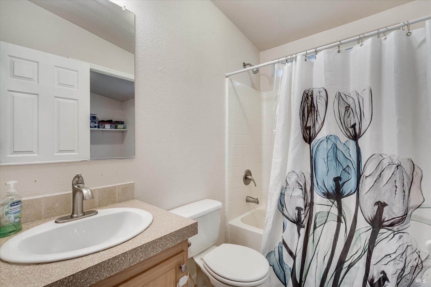 Detail Gallery Image 23 of 39 For 555 Spur St, Pope Valley,  CA 94567 - 3 Beds | 2 Baths