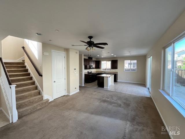 Detail Gallery Image 2 of 39 For 542 Del Mar Cir, Vacaville,  CA 95688 - 4 Beds | 2/1 Baths