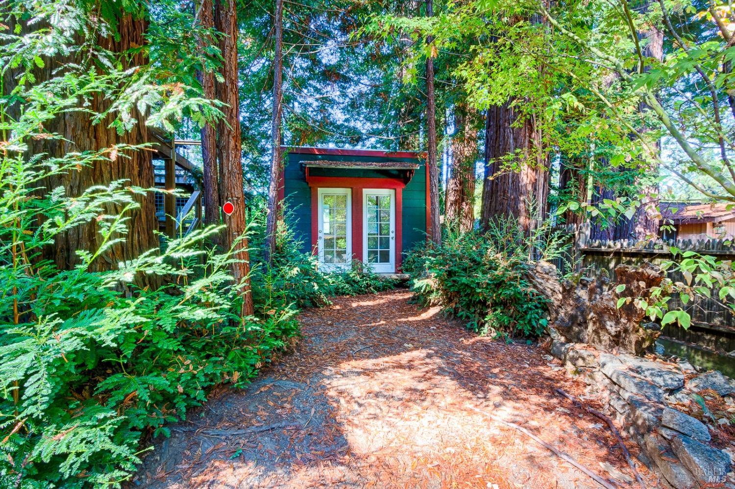 Detail Gallery Image 3 of 53 For 14550 Redwood Ln, Guerneville,  CA 95446 - – Beds | – Baths