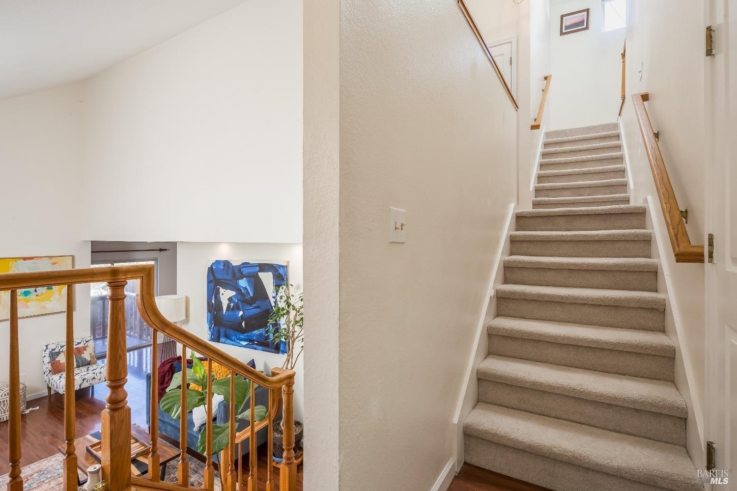 Detail Gallery Image 19 of 34 For 240 Ruby Ln, Vallejo,  CA 94590 - 3 Beds | 2/1 Baths