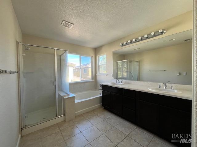 Detail Gallery Image 19 of 39 For 542 Del Mar Cir, Vacaville,  CA 95688 - 4 Beds | 2/1 Baths