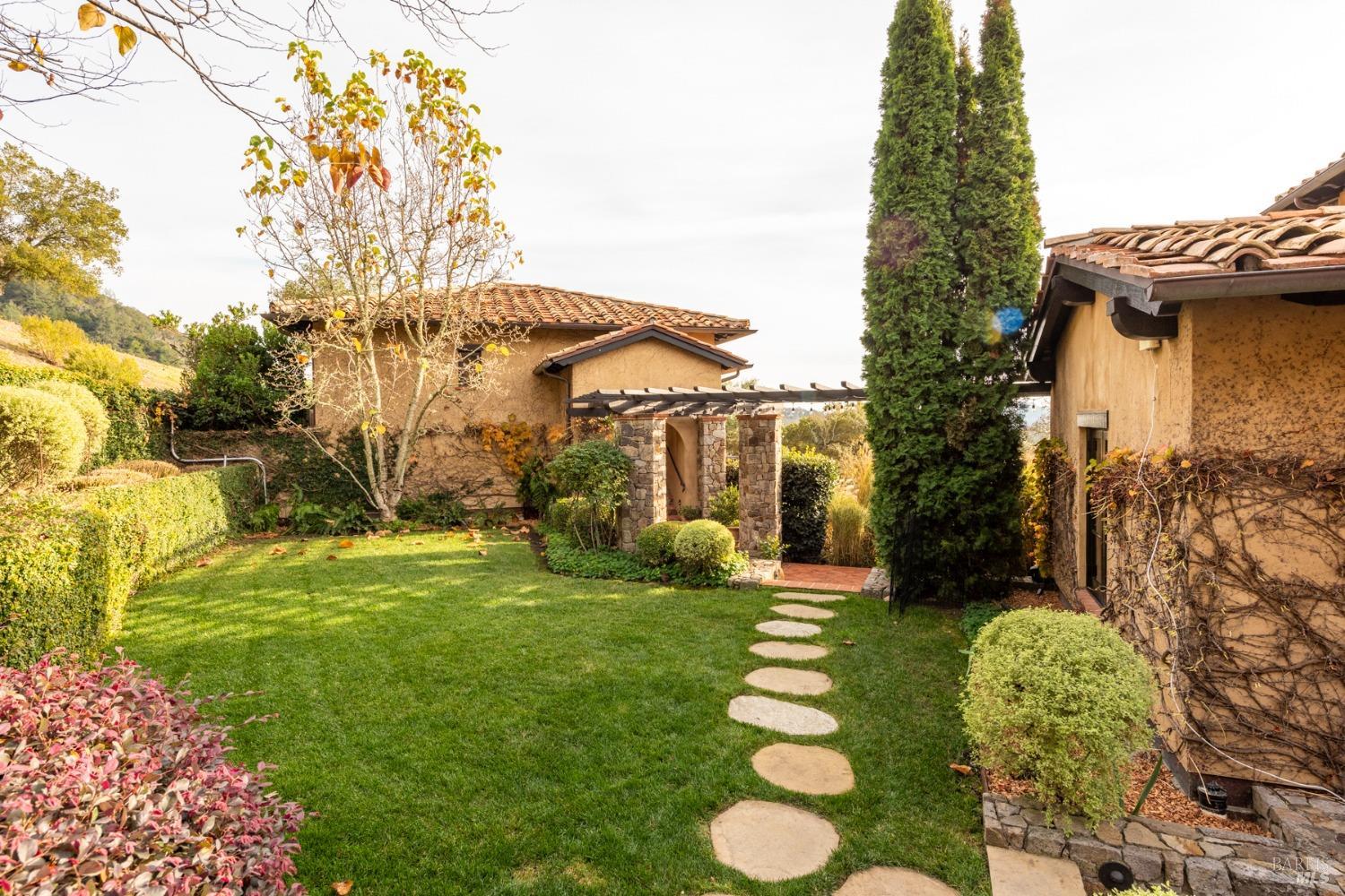 Detail Gallery Image 44 of 88 For 5733 Cottage Ridge Rd, Santa Rosa,  CA 95403 - 4 Beds | 5/1 Baths