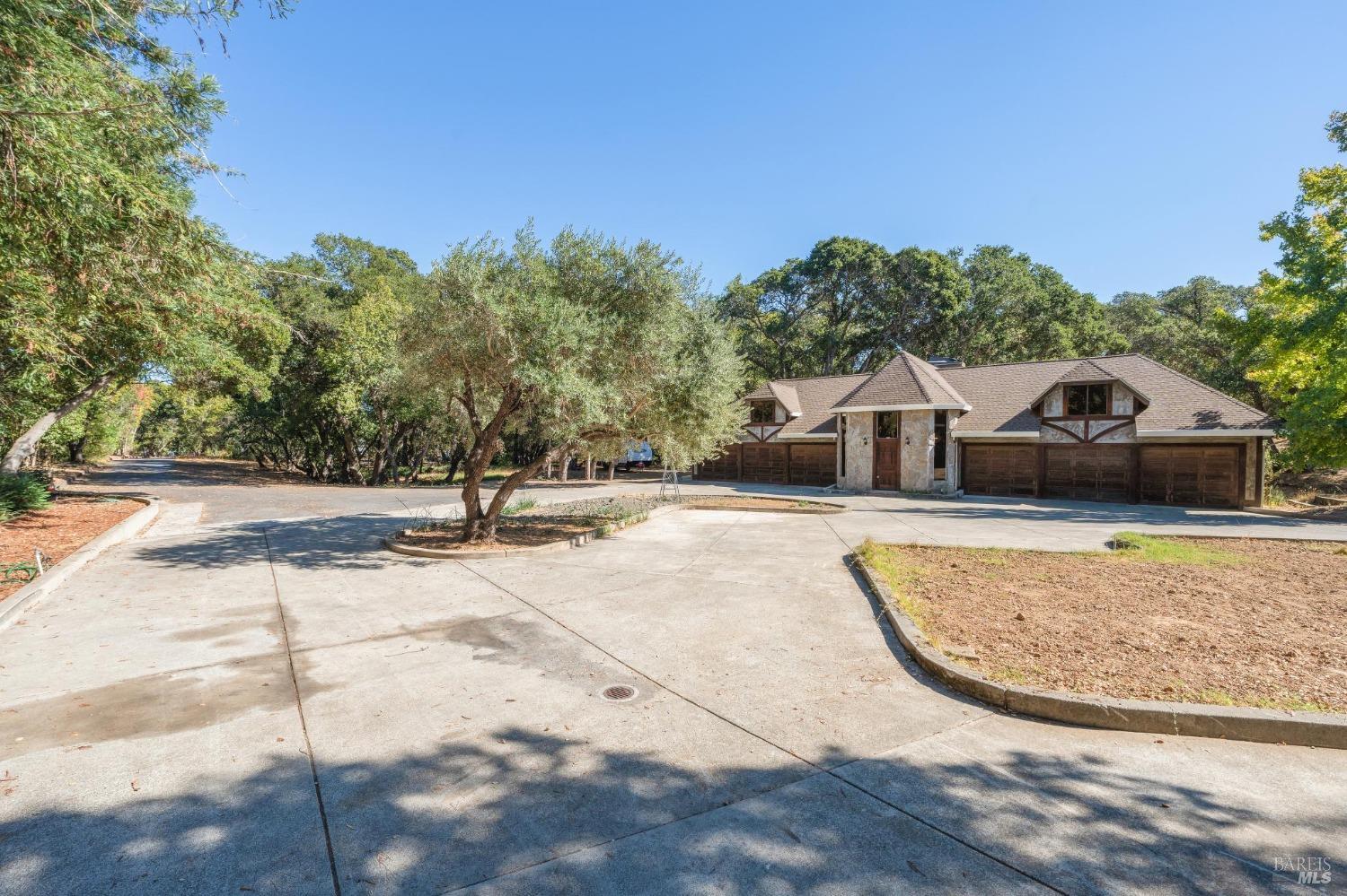 Detail Gallery Image 79 of 82 For 1975 Indian Valley Rd, Novato,  CA 94947 - 6 Beds | 3/2 Baths