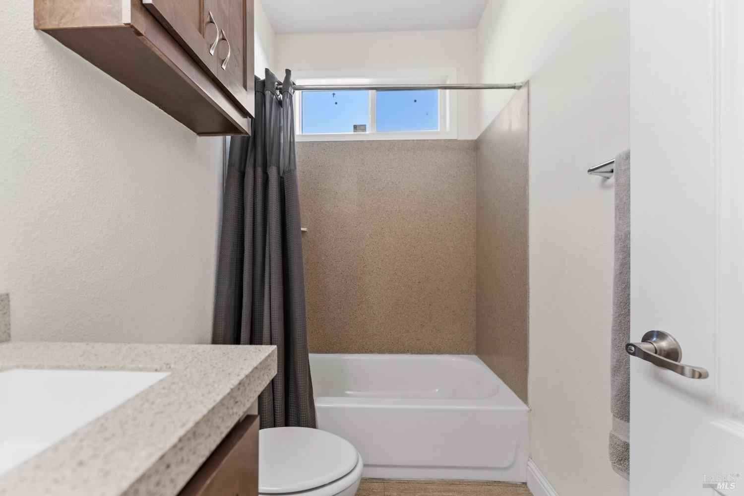 Detail Gallery Image 24 of 30 For 1161 Benicia Rd 16, Vallejo,  CA 94591 - 2 Beds | 1 Baths