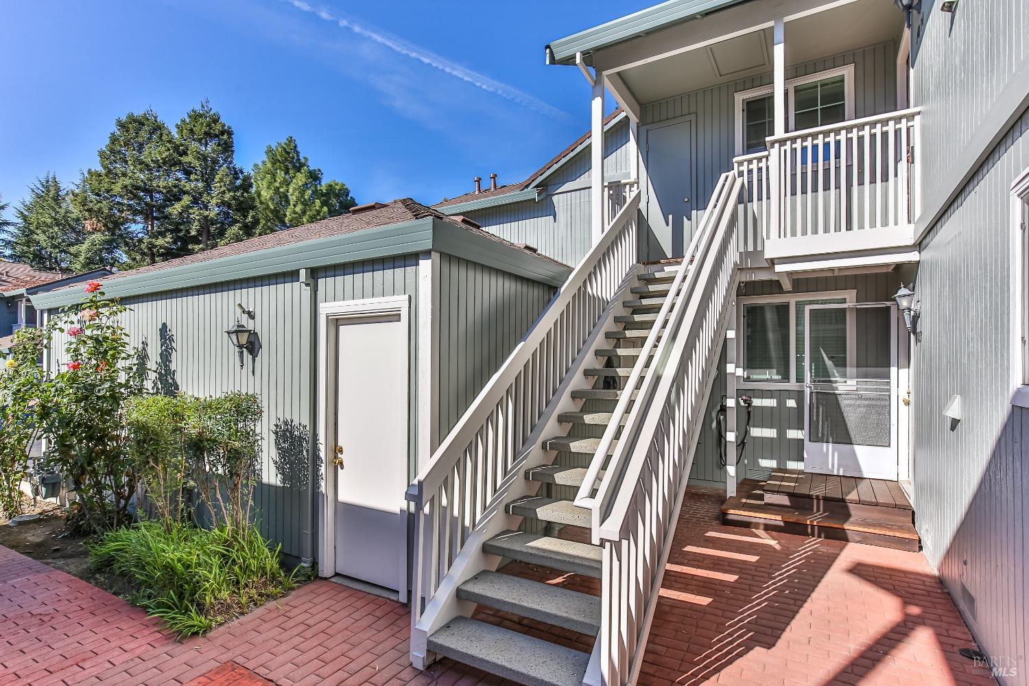 Detail Gallery Image 4 of 40 For 1814 Shirley Dr, Benicia,  CA 94510 - 1 Beds | 1 Baths