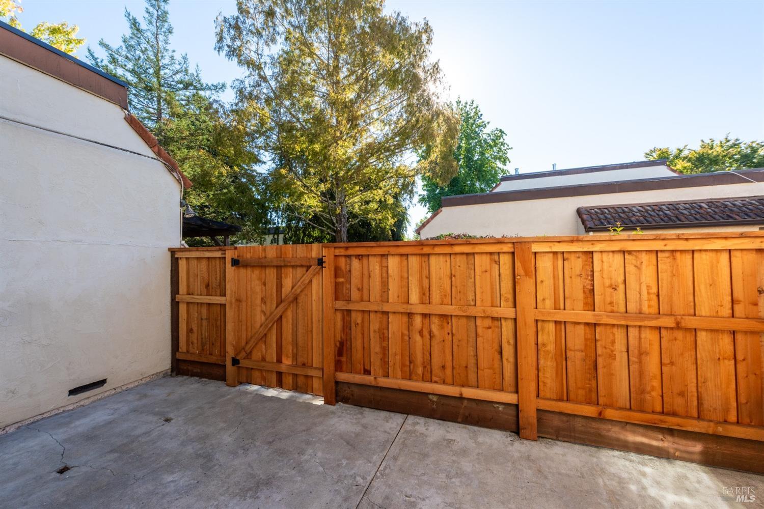 Detail Gallery Image 28 of 29 For 1850 Primavera Dr, Santa Rosa,  CA 95409 - 3 Beds | 1/1 Baths