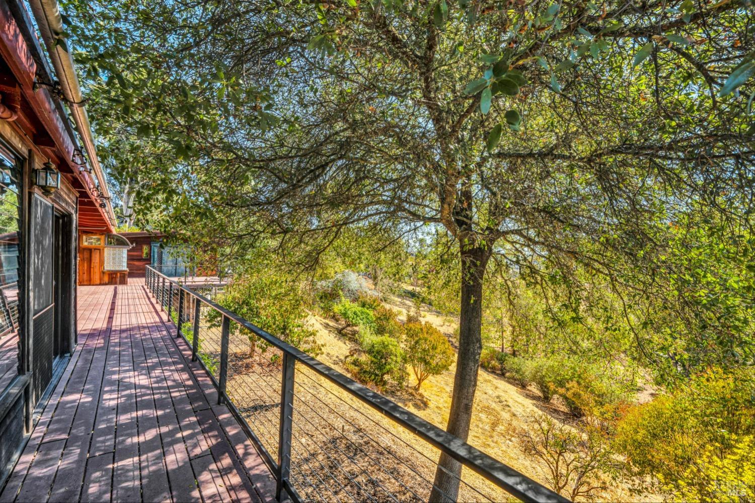 Detail Gallery Image 38 of 57 For 571 Riverside Dr, Ukiah,  CA 95482 - 4 Beds | 3 Baths