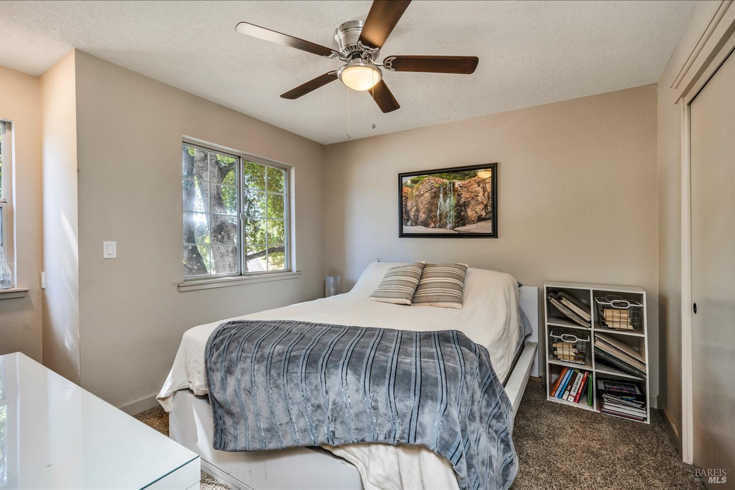 Detail Gallery Image 15 of 27 For 18217 Deer Hill Rd, Hidden Valley Lake,  CA 95467 - 3 Beds | 2 Baths