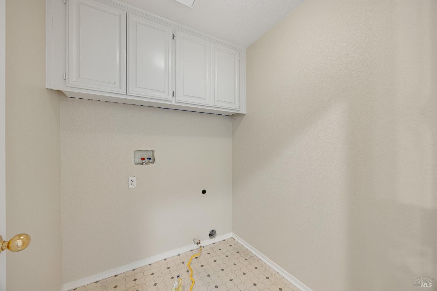 Detail Gallery Image 23 of 47 For 2158 Francisco Ave, Santa Rosa,  CA 95403 - 3 Beds | 2 Baths