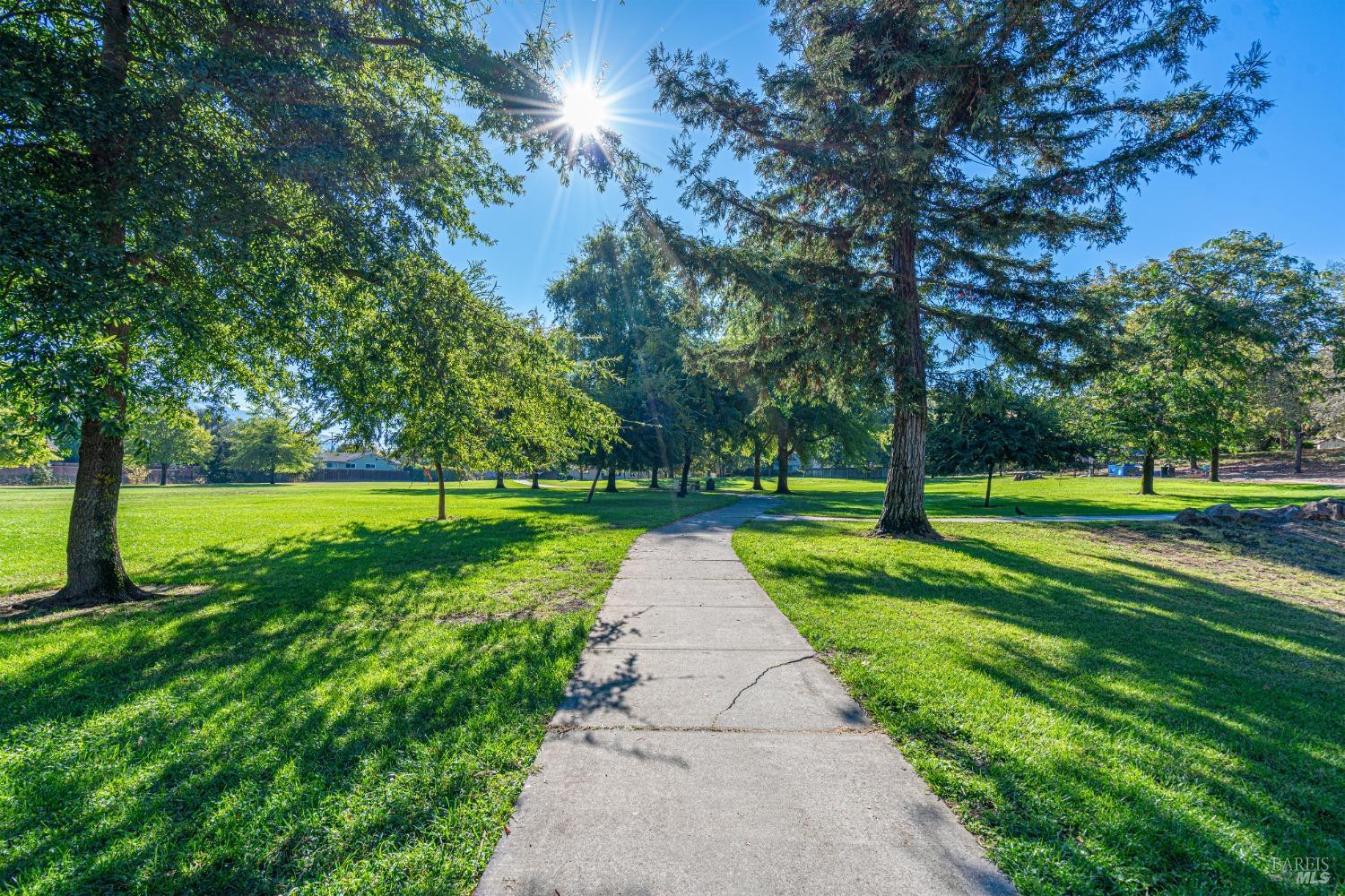 Detail Gallery Image 50 of 52 For 2711 Wawona Ct, Santa Rosa,  CA 95405 - 3 Beds | 2 Baths