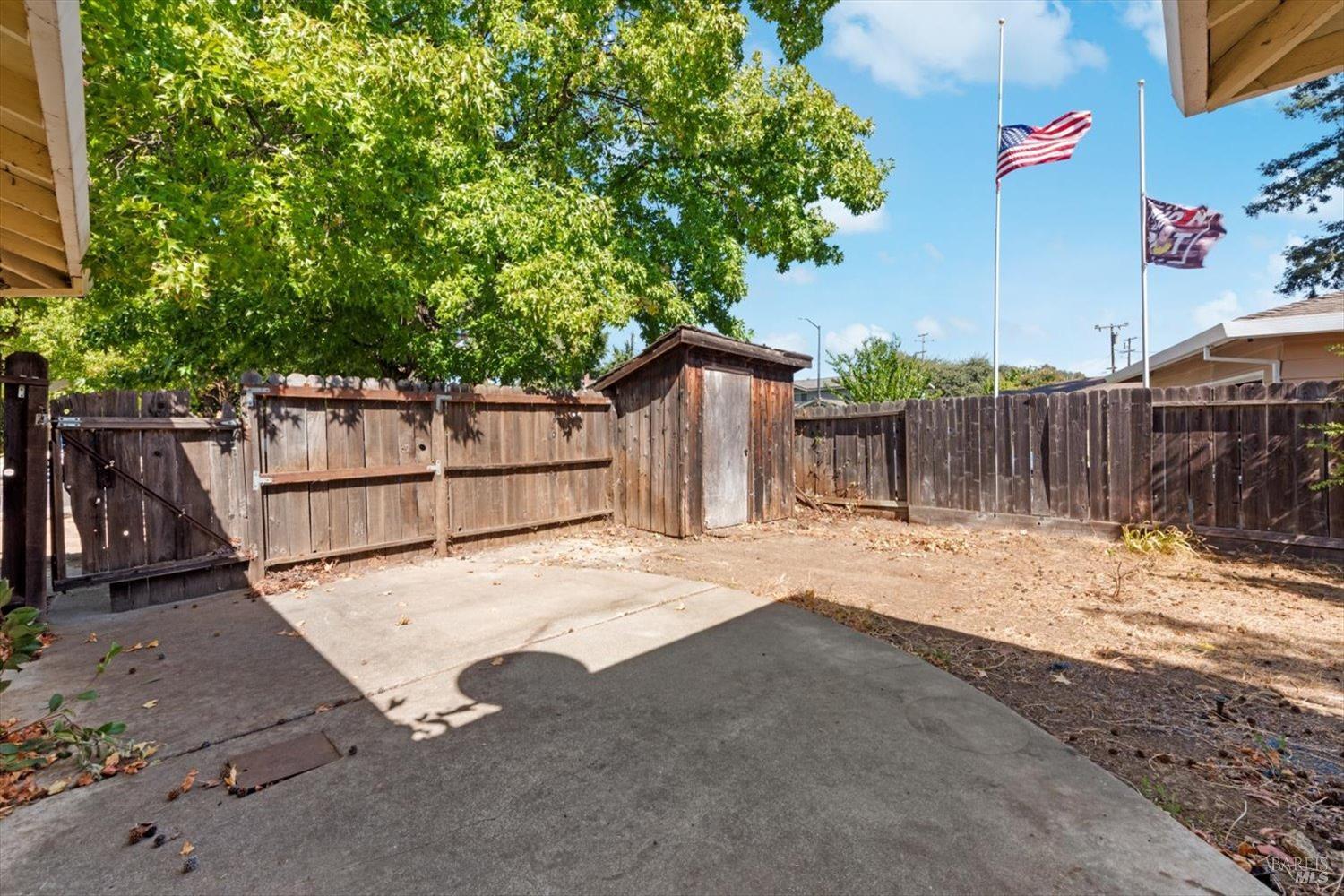 Detail Gallery Image 24 of 28 For 349 Lovers Ln, Vacaville,  CA 95688 - 3 Beds | 2 Baths