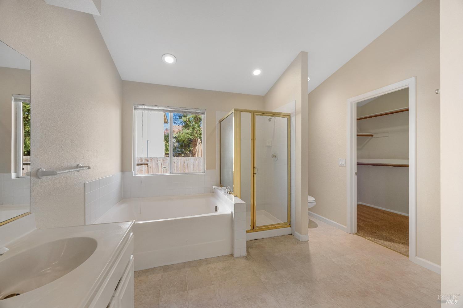 Detail Gallery Image 37 of 47 For 2158 Francisco Ave, Santa Rosa,  CA 95403 - 3 Beds | 2 Baths