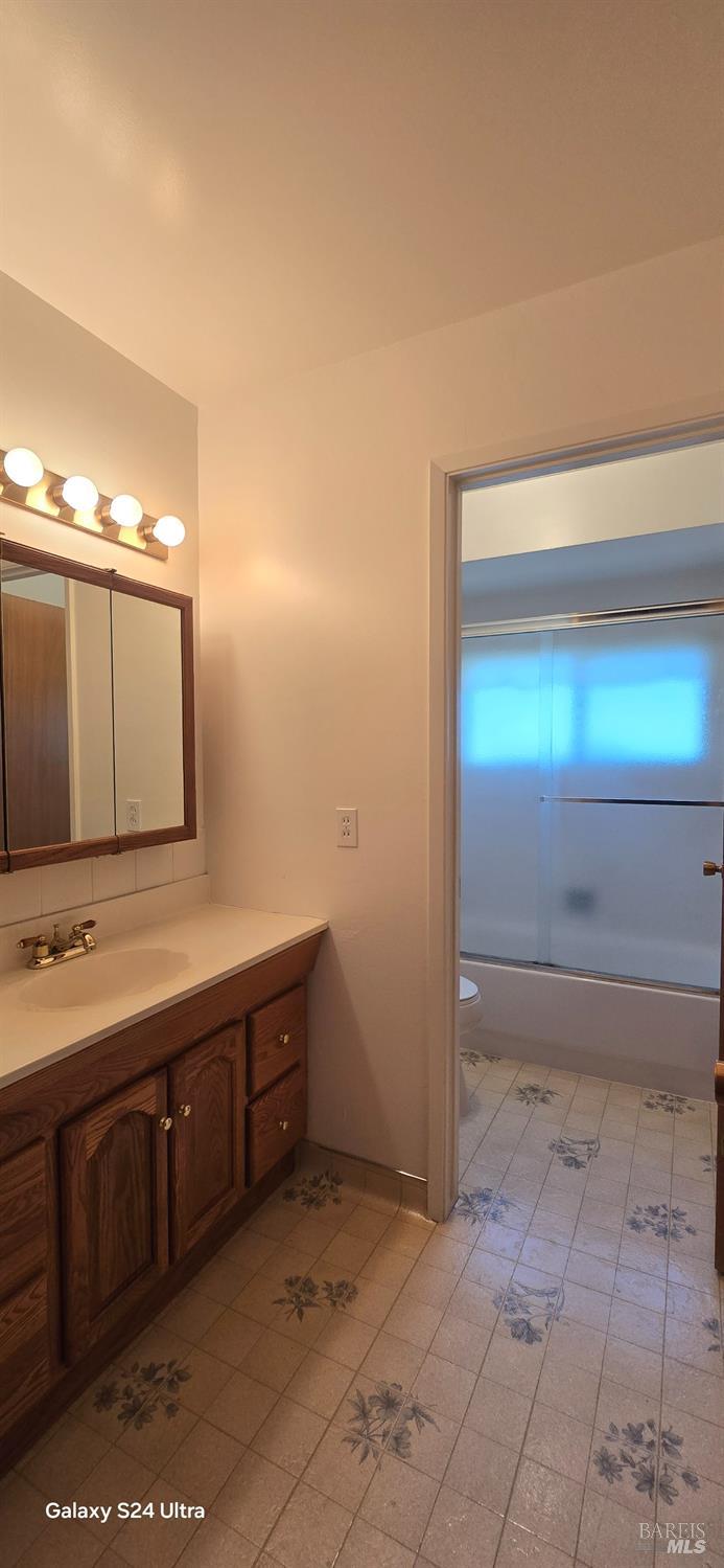 Detail Gallery Image 9 of 11 For 112 Yosemite Cir, Vacaville,  CA 95687 - 2 Beds | 1 Baths