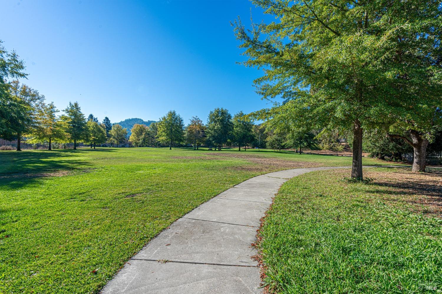 Detail Gallery Image 47 of 52 For 2711 Wawona Ct, Santa Rosa,  CA 95405 - 3 Beds | 2 Baths