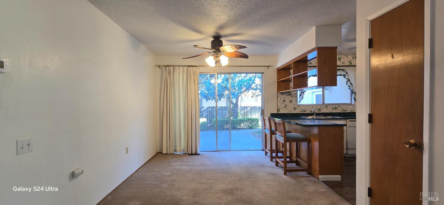 Detail Gallery Image 7 of 11 For 112 Yosemite Cir, Vacaville,  CA 95687 - 2 Beds | 1 Baths